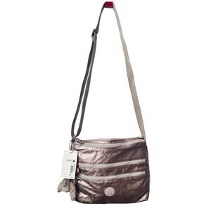 B7 Kipling Cream Crossbody Bag with Minimalist Design